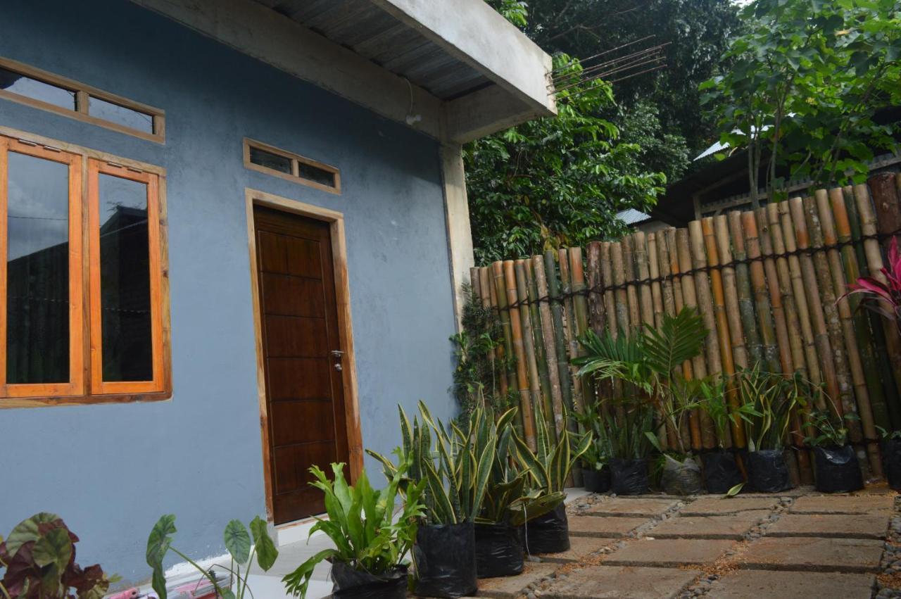 Labuan Bajo Mahoni Guesthouse Luaran gambar